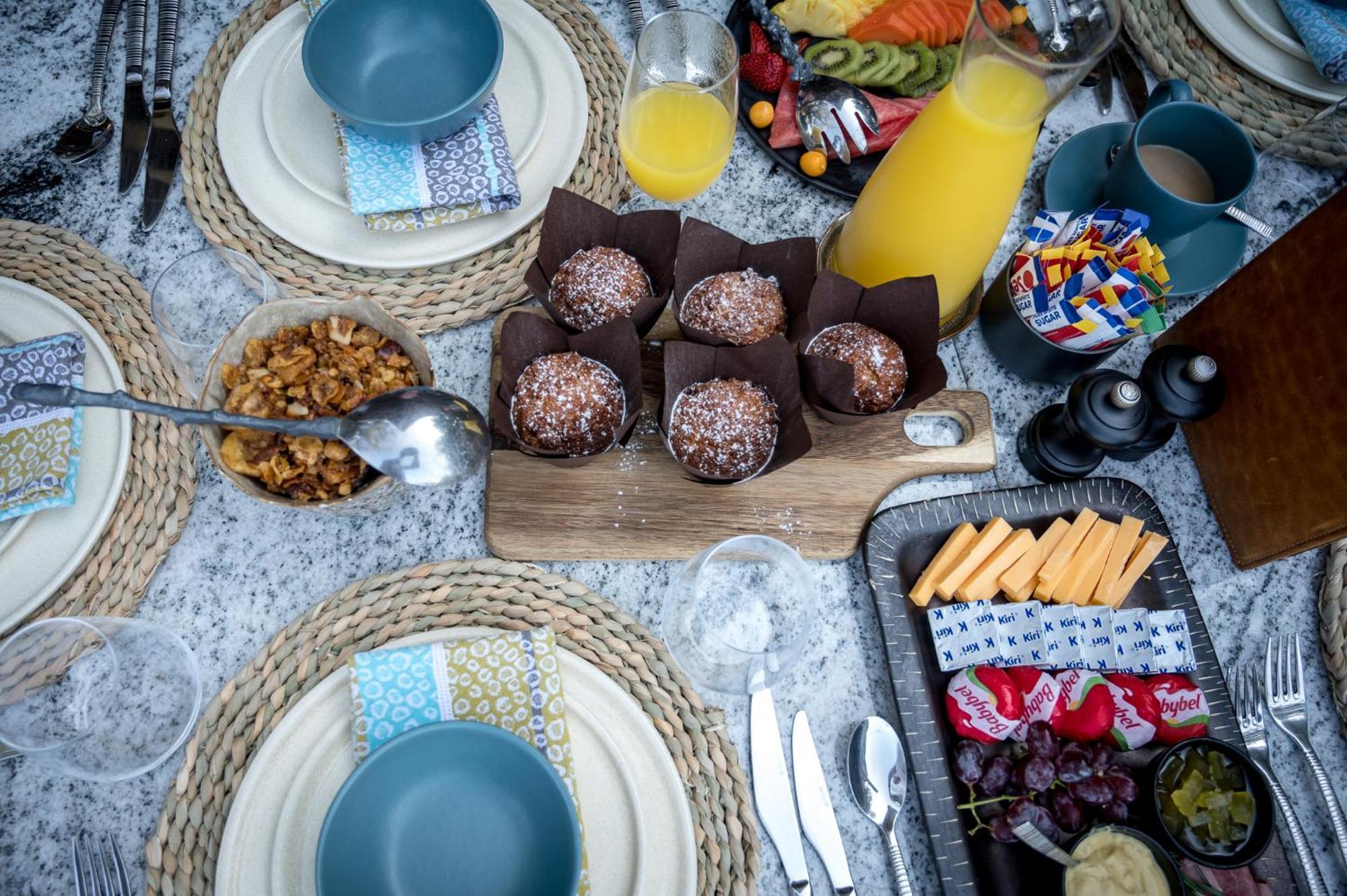 Serondella Safari Lodge 쏜부시 게임 리저브 외부 사진