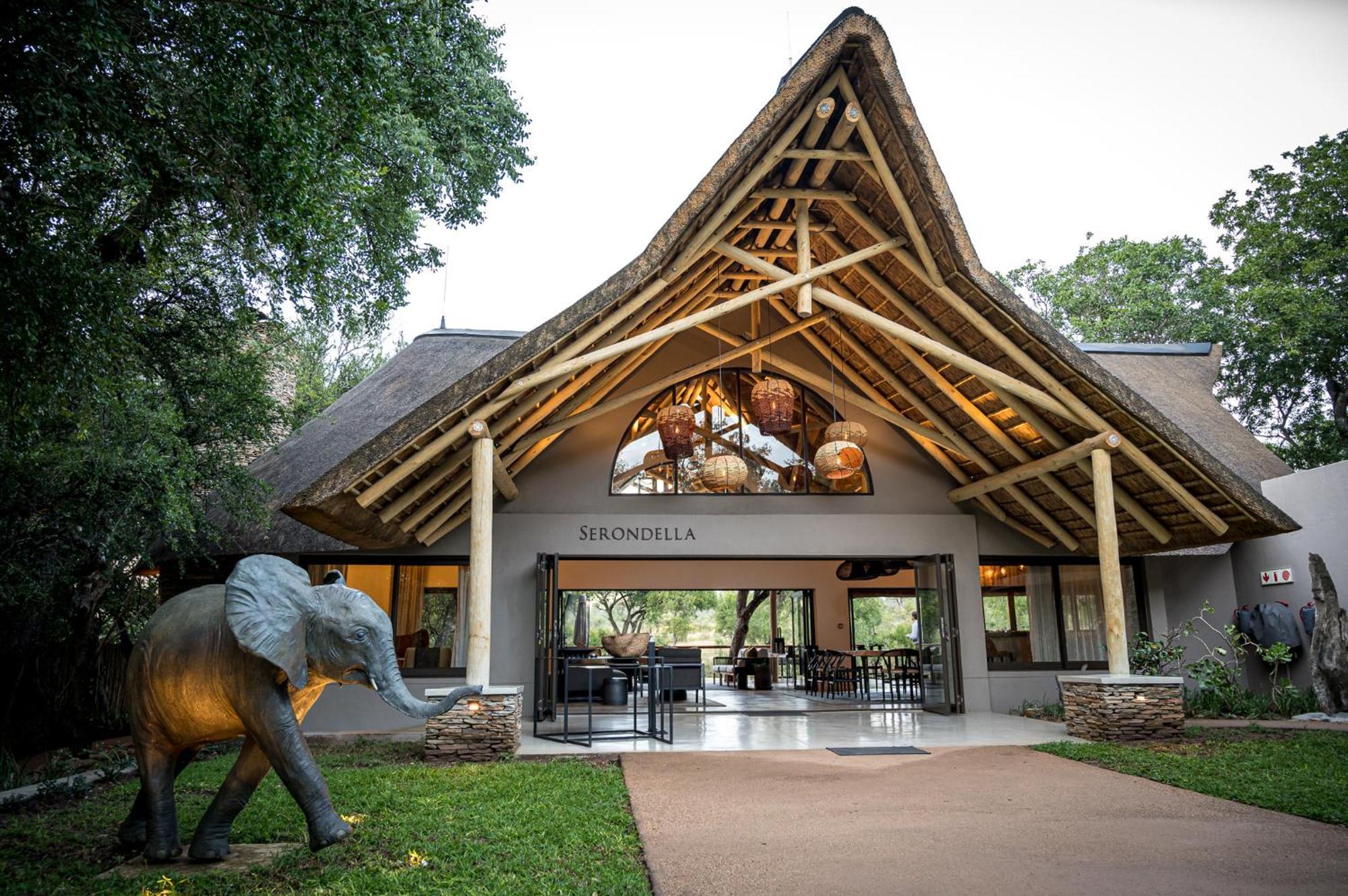Serondella Safari Lodge 쏜부시 게임 리저브 외부 사진