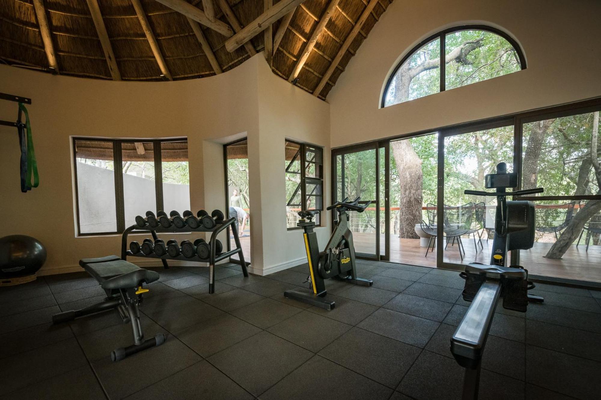 Serondella Safari Lodge 쏜부시 게임 리저브 외부 사진
