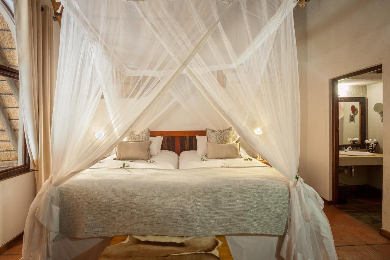 Serondella Safari Lodge 쏜부시 게임 리저브 외부 사진